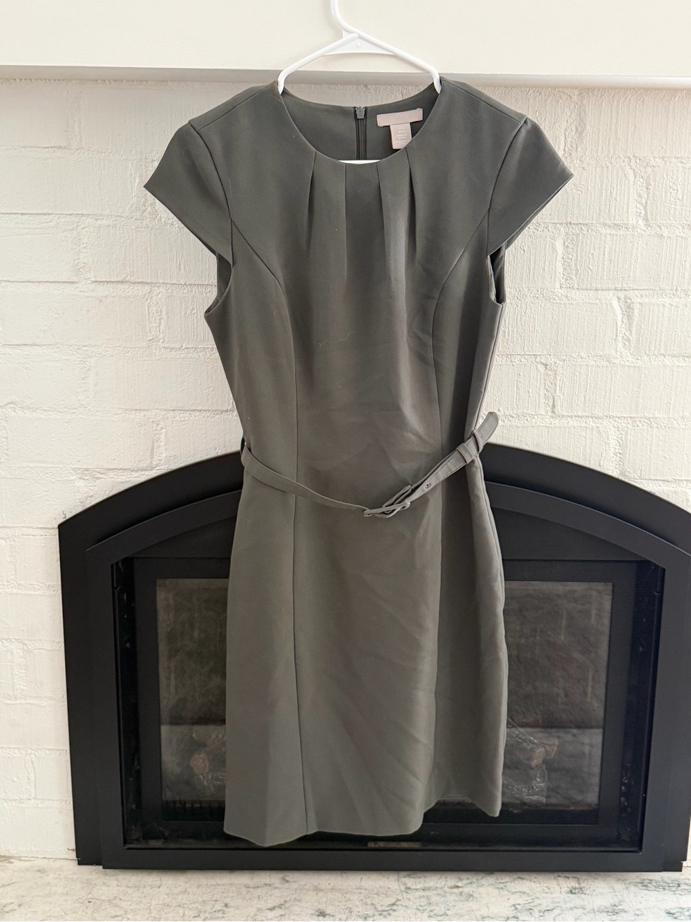 H&M Classic Cap-Sleeve Sheath Dress in Olive Gray